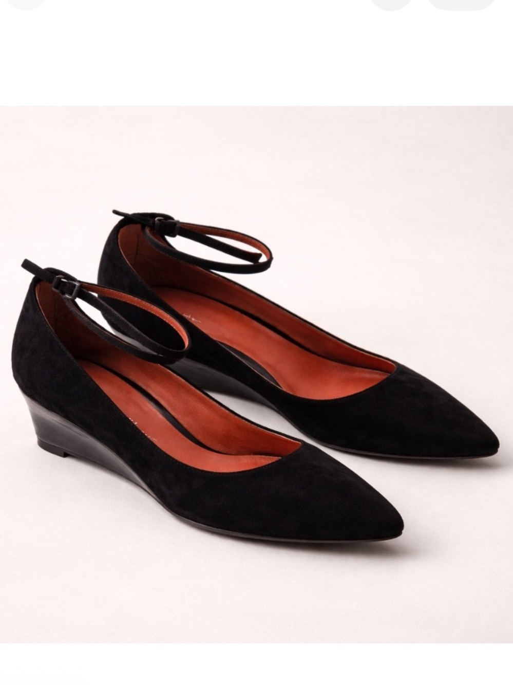 Bottega Veneta Black Suede Ankle-Strap Low Heels – EU 39.5 (9) – New Without Box